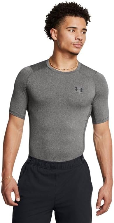 Under Armour HeatGear Fitted Kurzarmshirt für Herren – Blickdichtes Funktionsshirt