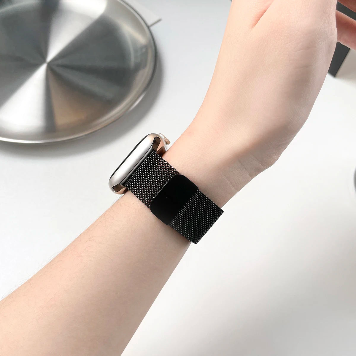 Milanaise-Armband für Apple Watch – kompatibel mit 46 mm, 44 mm, 45 mm, 40 mm, 42 mm, 41 mm, 38 mm, 49 mm – Edelstahlarmband für iWatch Series 10 Ultra 2, 9, 8, SE, 7, 6, 5