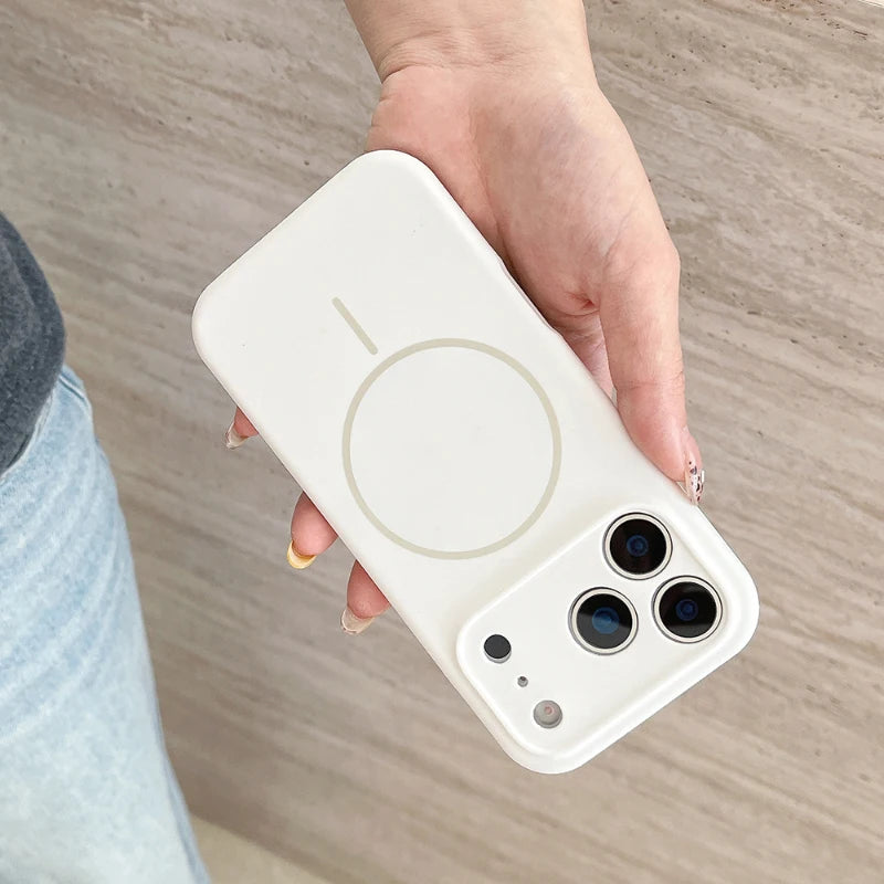 MagSafe Silicone Case — Solid Color Protection