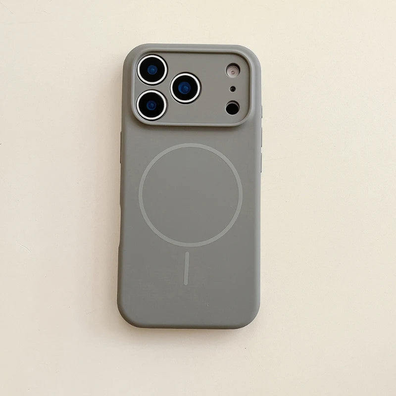 MagSafe Silicone Case — Solid Color Protection